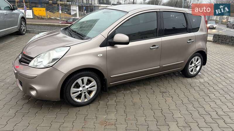 Хетчбек Nissan Note 2011 в Львові фото 3 Хетчбек Nissan Note 2011 в Львові