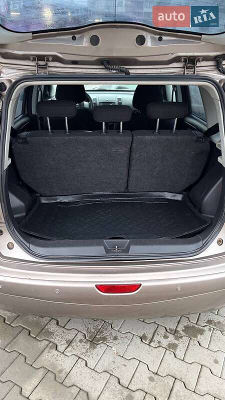 Хетчбек Nissan Note 2011 в Львові фото 14 Хетчбек Nissan Note 2011 в Львові