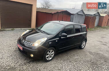 Хэтчбек Nissan Note 2006 в Ровно