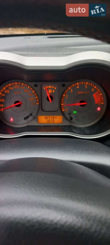 Хетчбек Nissan Note 2006 в Костопілі фото 15 Хетчбек Nissan Note 2006 в Костопілі