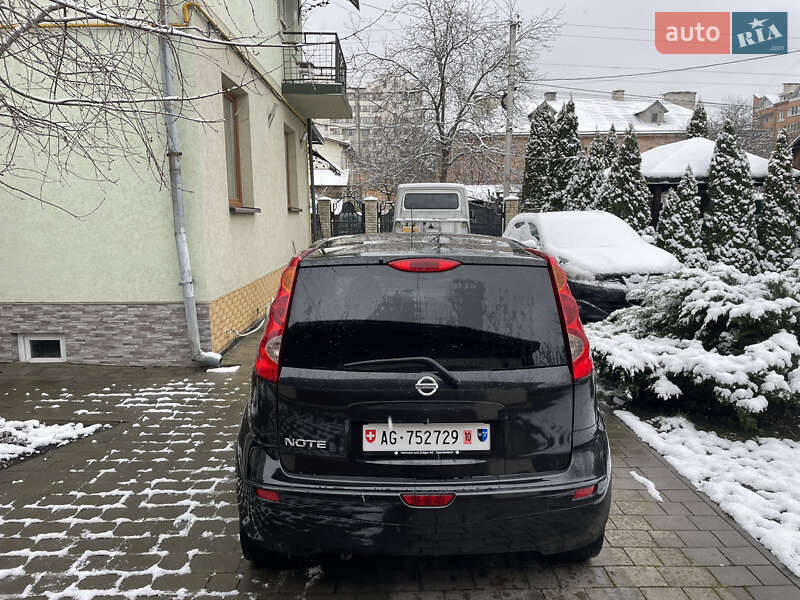 Хэтчбек Nissan Note 2006 в Ивано-Франковске