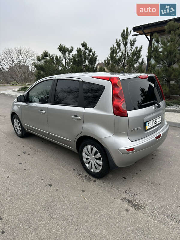 Хэтчбек Nissan Note 2008 в Днепре