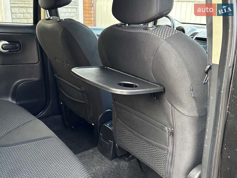 Хэтчбек Nissan Note 2007 в Дрогобыче фото 105 Хэтчбек Nissan Note 2007 в Дрогобыче