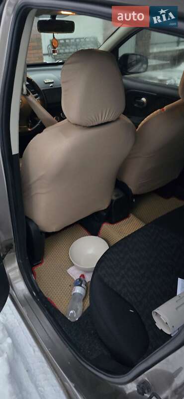 Хэтчбек Nissan Note 2007 в Каменец-Подольском