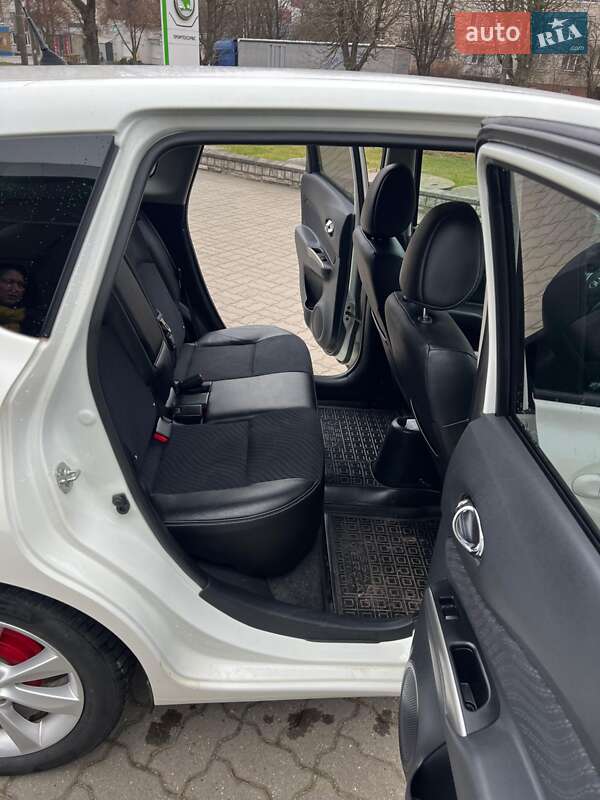 Хэтчбек Nissan Note 2013 в Луцке