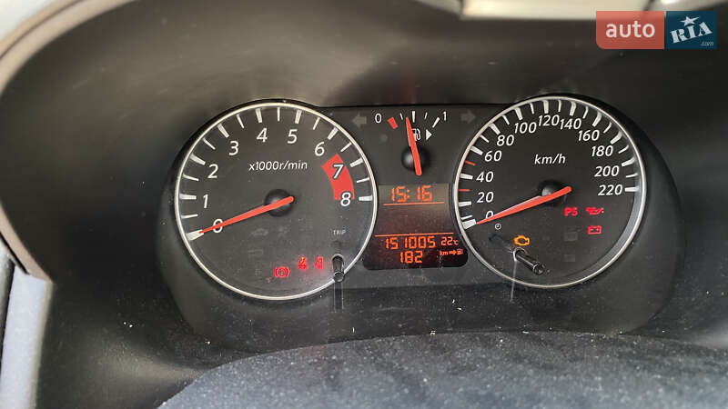 Хэтчбек Nissan Note 2010 в Сокале