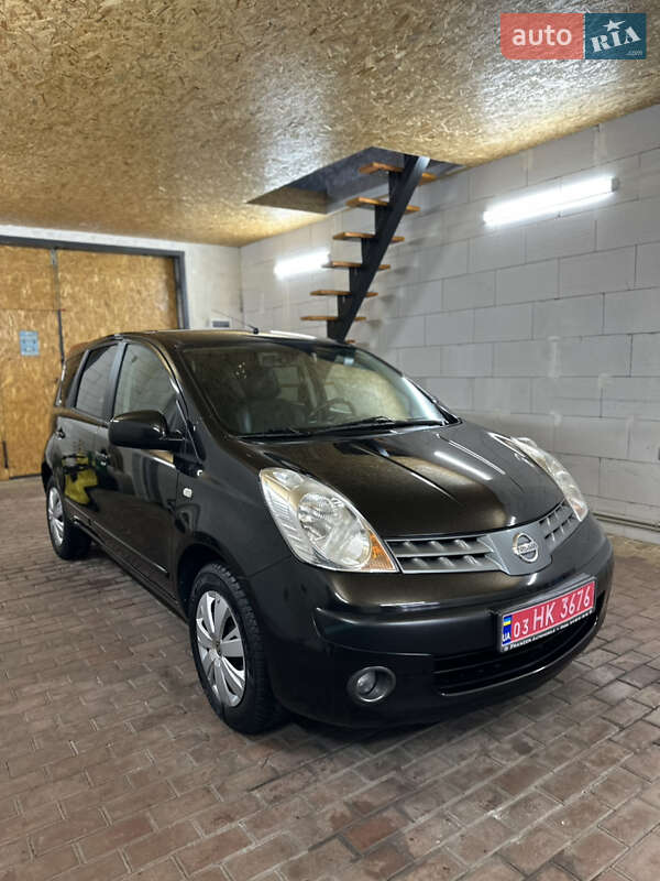 2007 Nissan Note, VIN SJNFCAE11U1156799:plate — фото 1 (autoria)