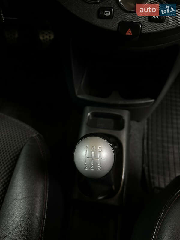 Хэтчбек Nissan Note 2008 в Хороле