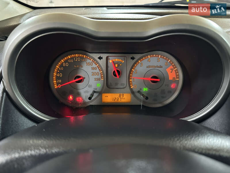 Хэтчбек Nissan Note 2008 в Хороле