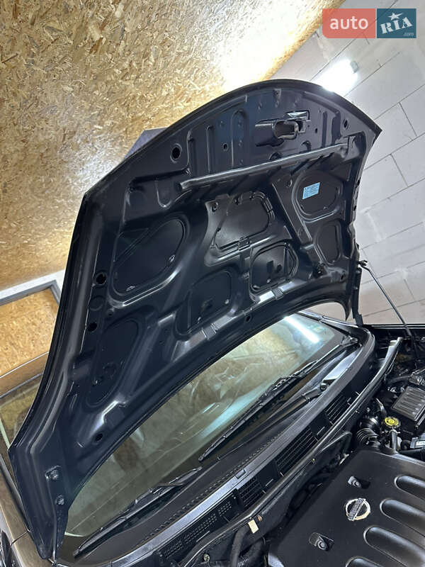 Хэтчбек Nissan Note 2008 в Хороле