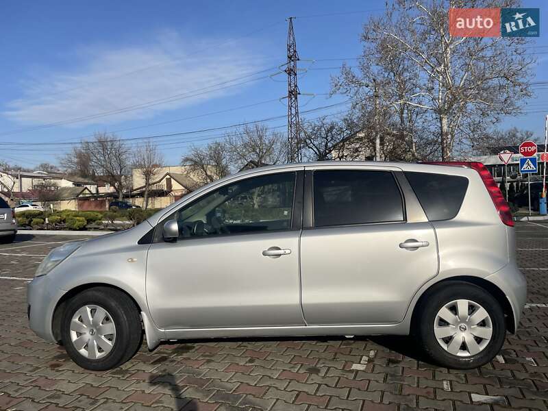 Хэтчбек Nissan Note 2011 в Одессе фото 2 Хэтчбек Nissan Note 2011 в Одессе