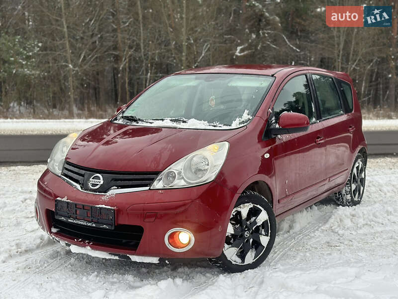 Хэтчбек Nissan Note 2012 в Ровно