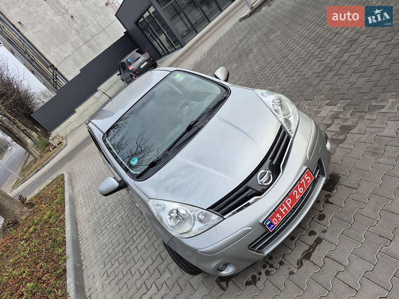 Хэтчбек Nissan Note 2010 в Луцке фото 4 Хэтчбек Nissan Note 2010 в Луцке