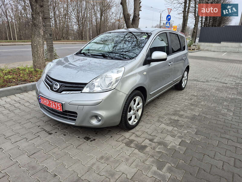 Хэтчбек Nissan Note 2010 в Луцке фото 10 Хэтчбек Nissan Note 2010 в Луцке