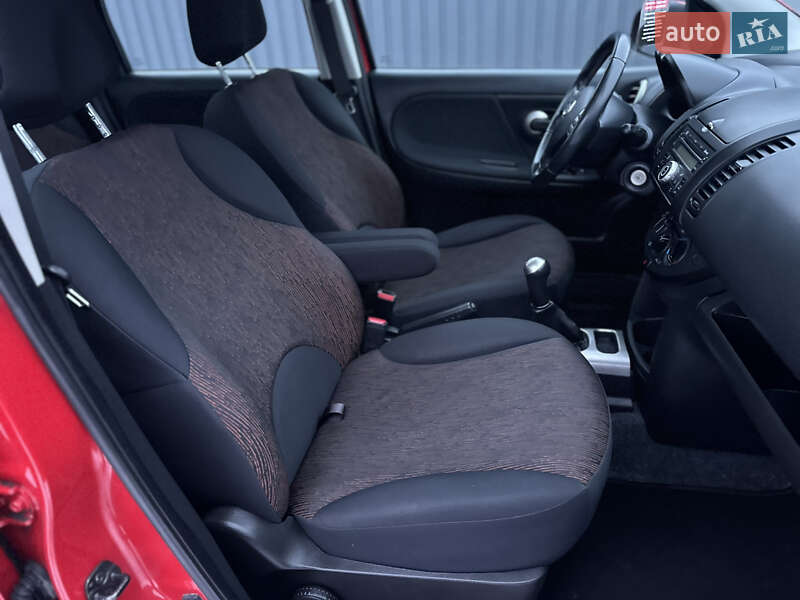 Хэтчбек Nissan Note 2010 в Виннице