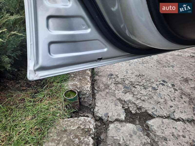 Хэтчбек Nissan Note 2013 в Новомосковске