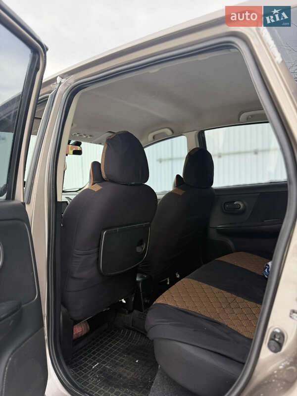 Хэтчбек Nissan Note 2007 в Измаиле