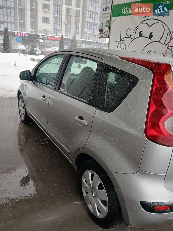 Хэтчбек Nissan Note 2006 в Ивано-Франковске