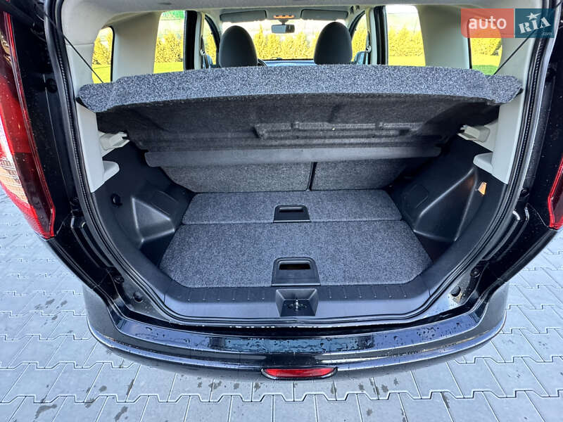 Хэтчбек Nissan Note 2009 в Виннице