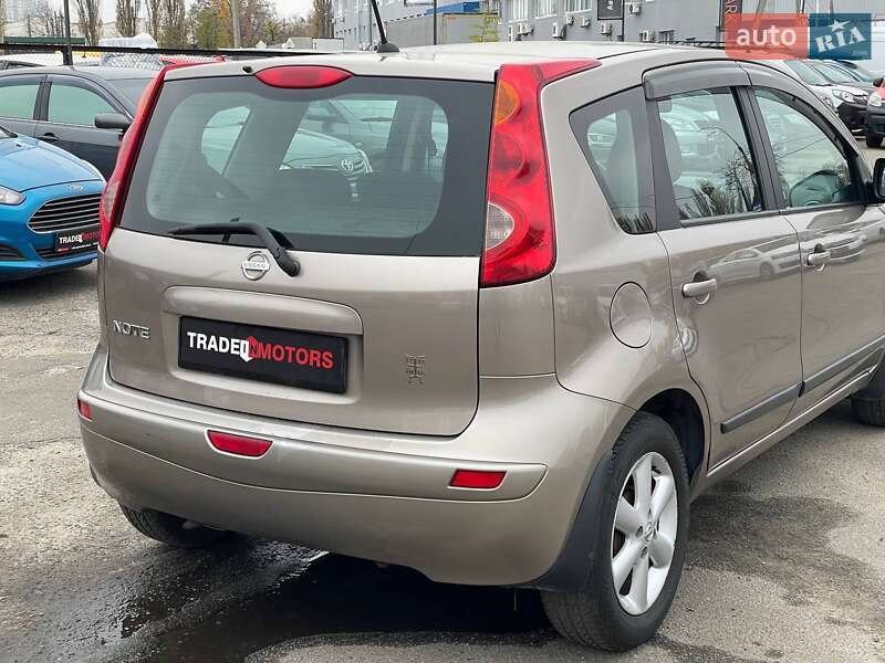 Хэтчбек Nissan Note 2007 в Киеве