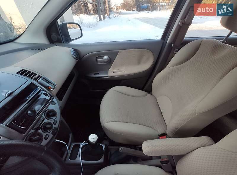 Хэтчбек Nissan Note 2006 в Виноградове