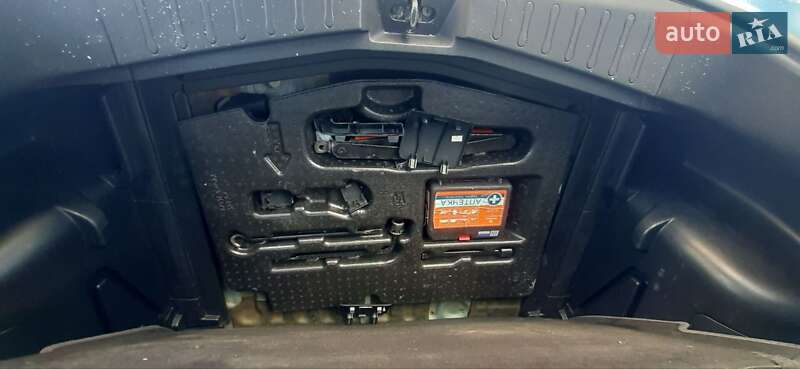 Хэтчбек Nissan Note 2013 в Харькове