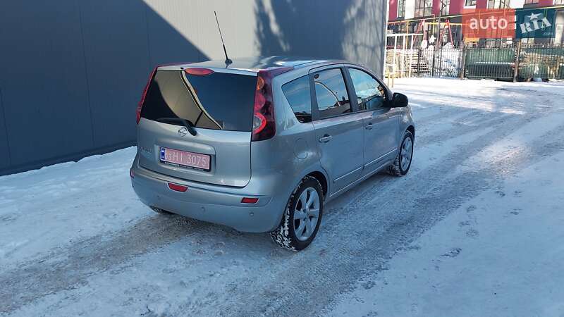 Хетчбек Nissan Note 2010 в Луцьку