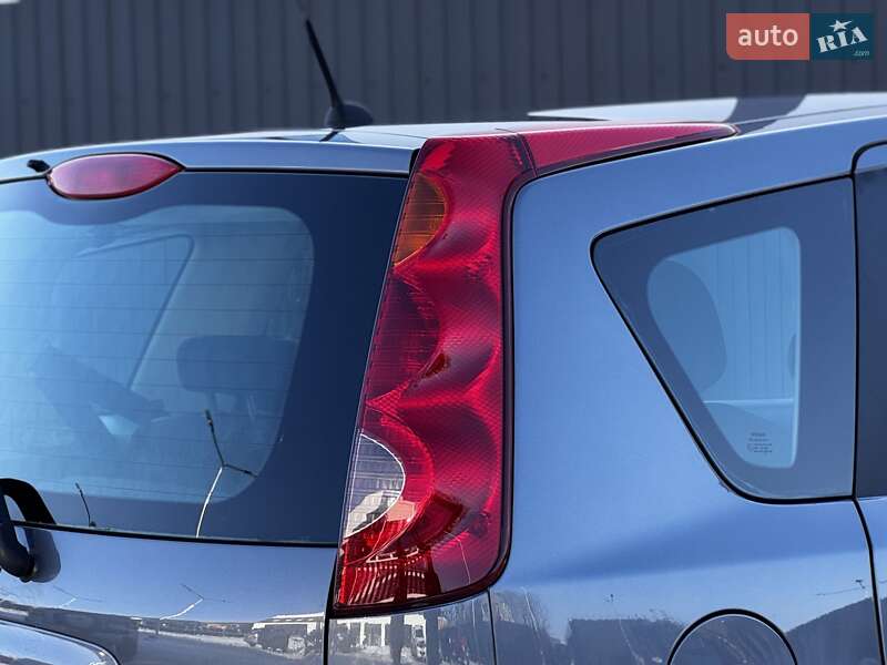 Хэтчбек Nissan Note 2008 в Виннице