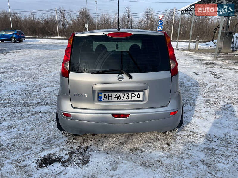 Хетчбек Nissan Note 2008 в Полтаві