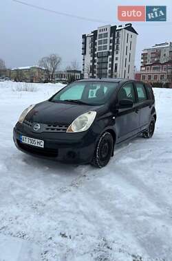 Хэтчбек Nissan Note 2007 в Долине