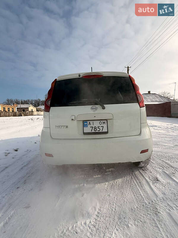 Хетчбек Nissan Note 2011 в Прилуках