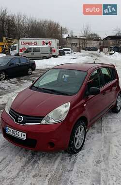 Хэтчбек Nissan Note 2012 в Ровно