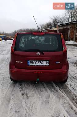 Хэтчбек Nissan Note 2012 в Ровно