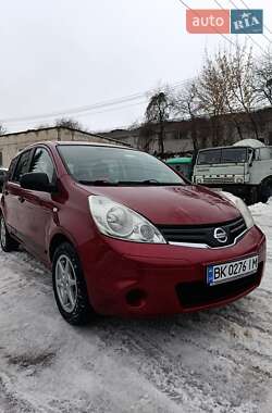 Хэтчбек Nissan Note 2012 в Ровно