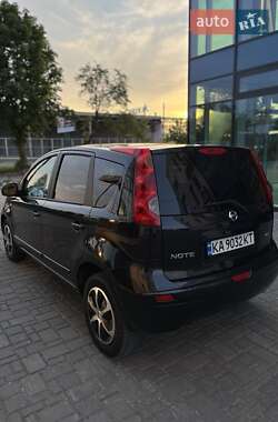 Хэтчбек Nissan Note 2006 в Киеве