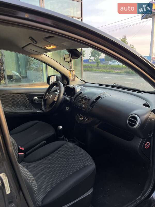 Хэтчбек Nissan Note 2006 в Киеве