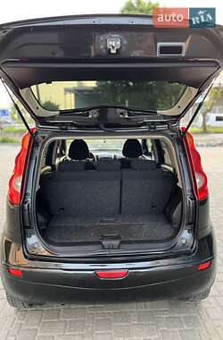 Хэтчбек Nissan Note 2006 в Киеве