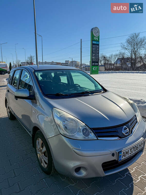 Хэтчбек Nissan Note 2009 в Житомире