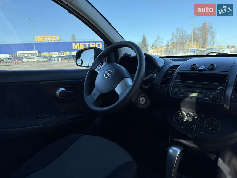 Хэтчбек Nissan Note 2009 в Житомире