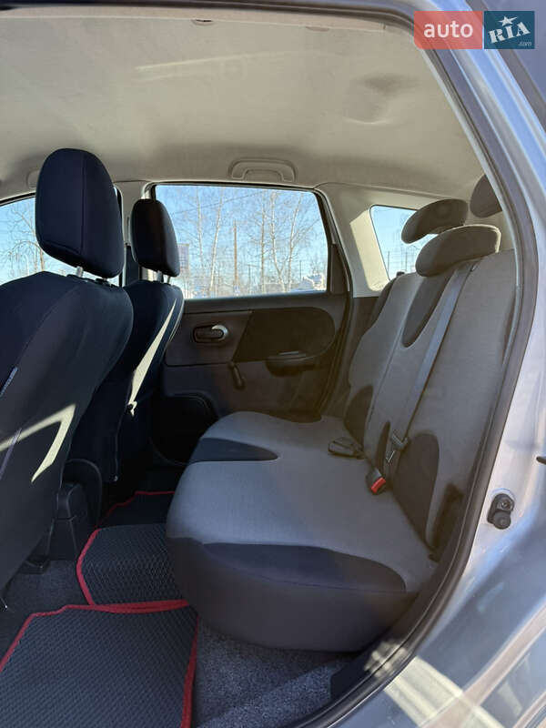 Хэтчбек Nissan Note 2009 в Житомире