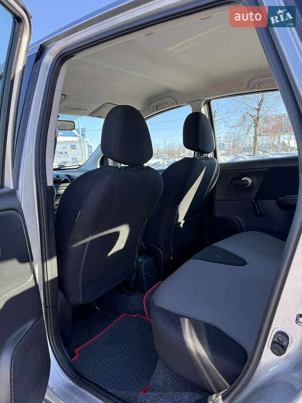 Хэтчбек Nissan Note 2009 в Житомире