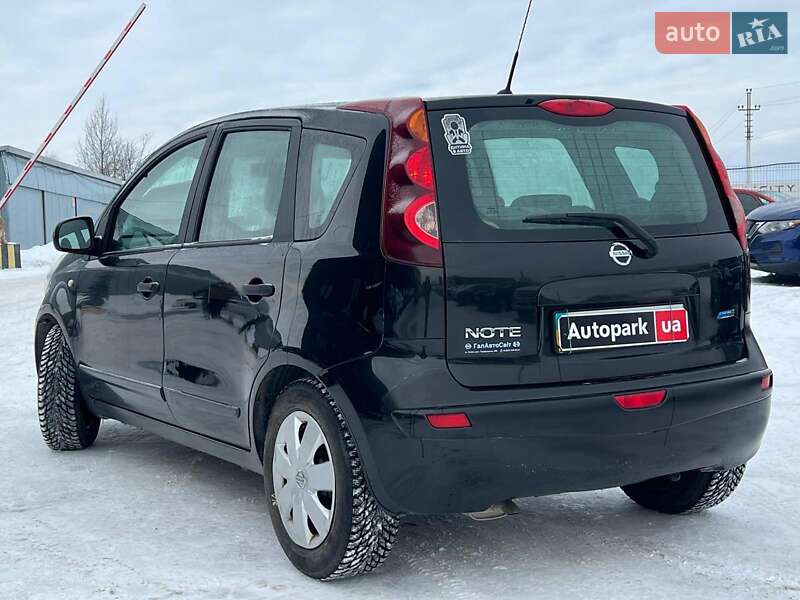 Хэтчбек Nissan Note 2011 в Львове