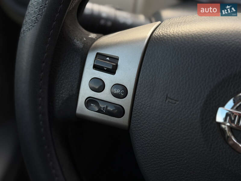 Хетчбек Nissan Note 2006 в Шептицькому