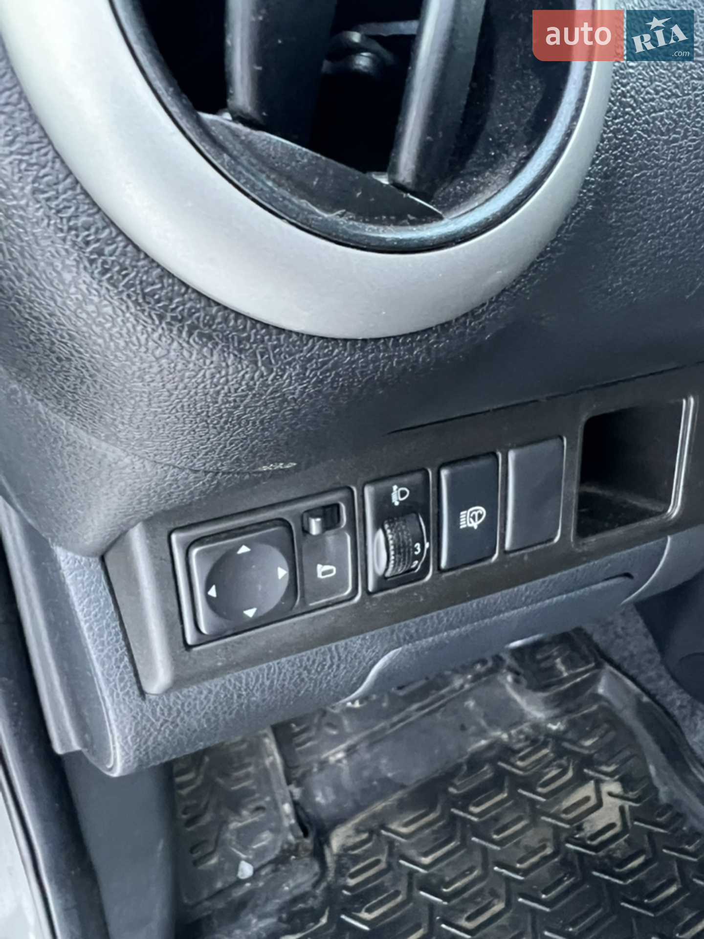 2011 Nissan Note - мініатюра 16