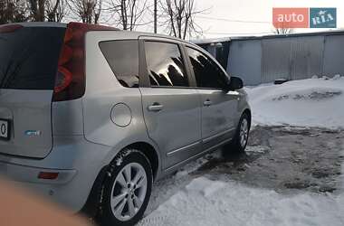 Хэтчбек Nissan Note 2010 в Тернополе