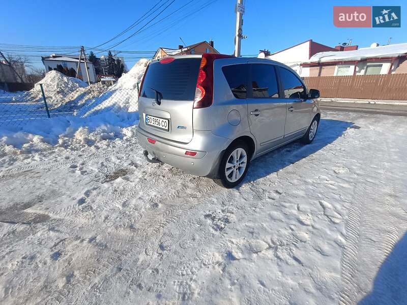 Хэтчбек Nissan Note 2010 в Тернополе