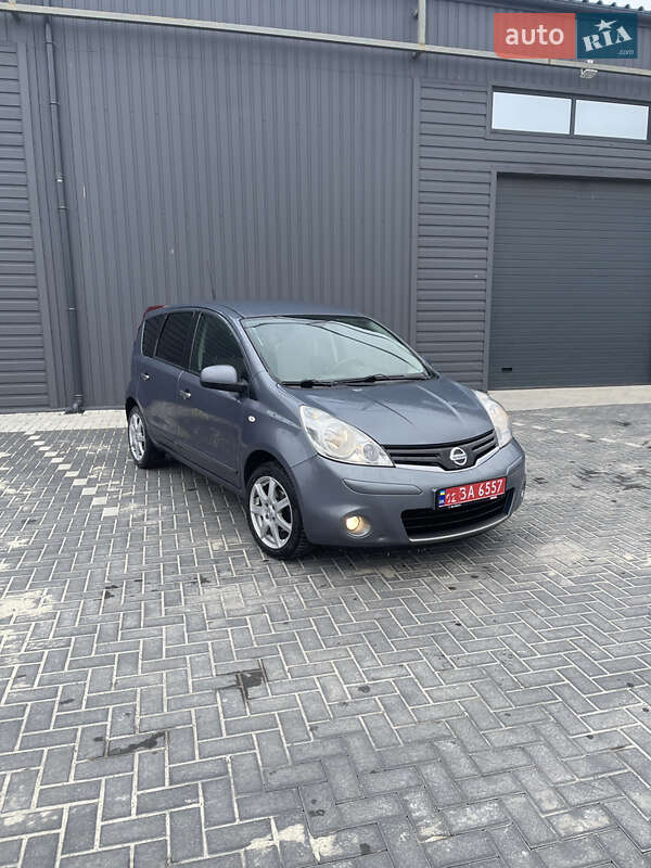Хэтчбек Nissan Note 2011 в Кропивницком