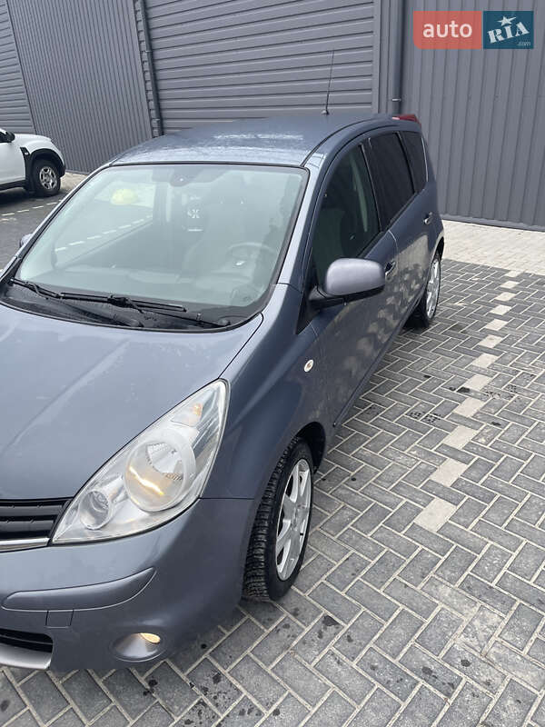 Хэтчбек Nissan Note 2011 в Кропивницком