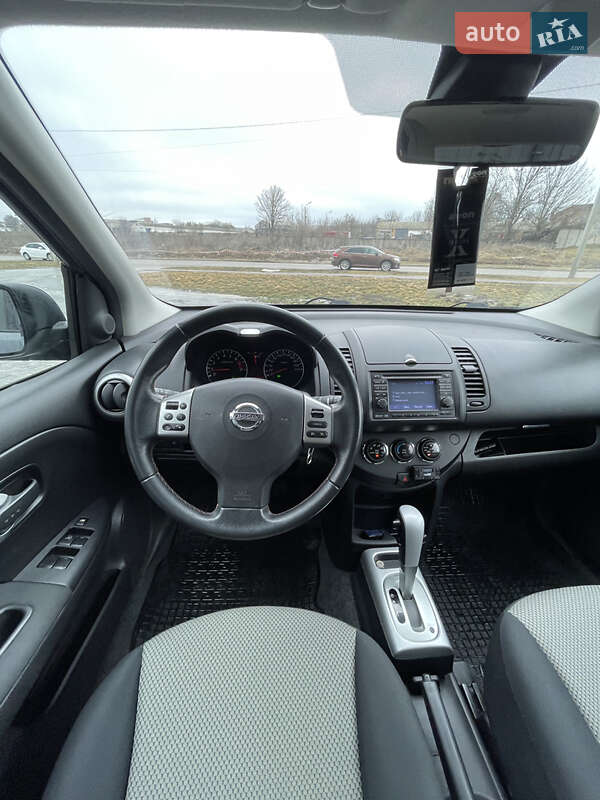 Хэтчбек Nissan Note 2011 в Кропивницком