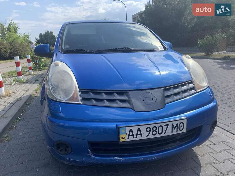 2008 Nissan Note, VIN SJNFAAE11U1270743:plate — фото 1 (autoria)